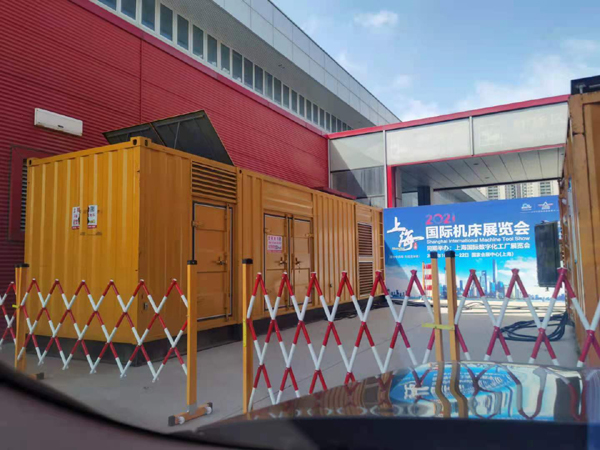 青原发电车出租-发电机无电压或电压太低怎么办？