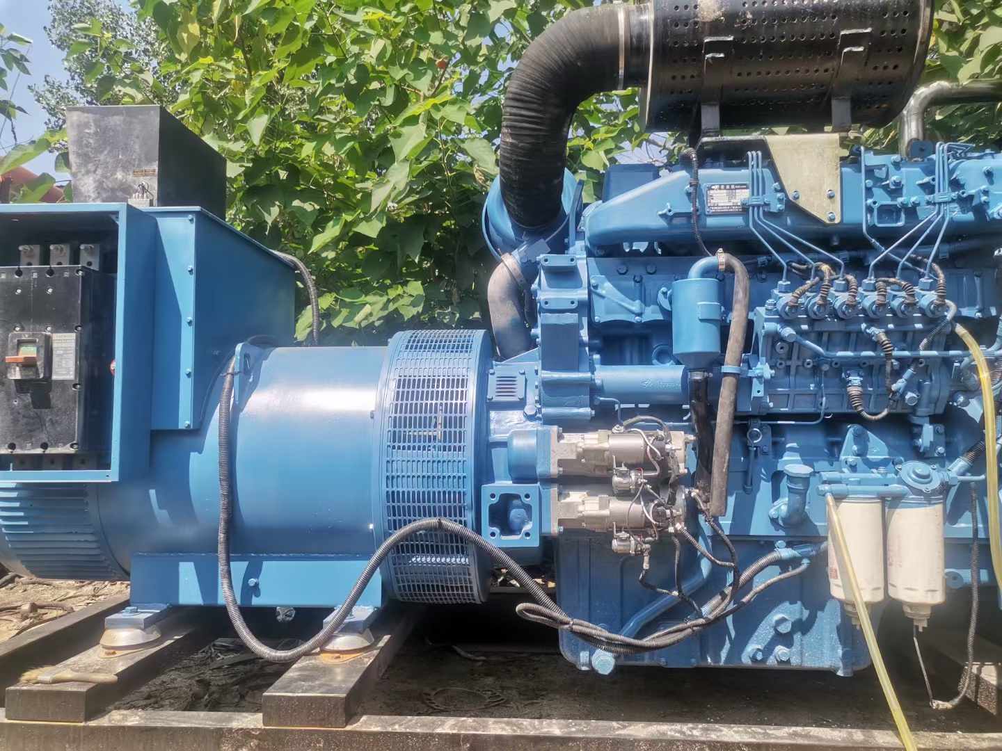 青原详细说明降低 800kW 柴油发电机输出电流波动的方法